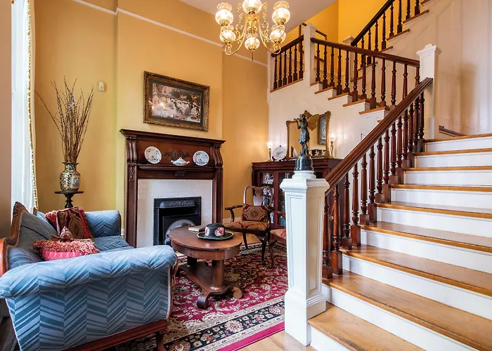 Dupont Mansion Bed & Breakfast Louisville