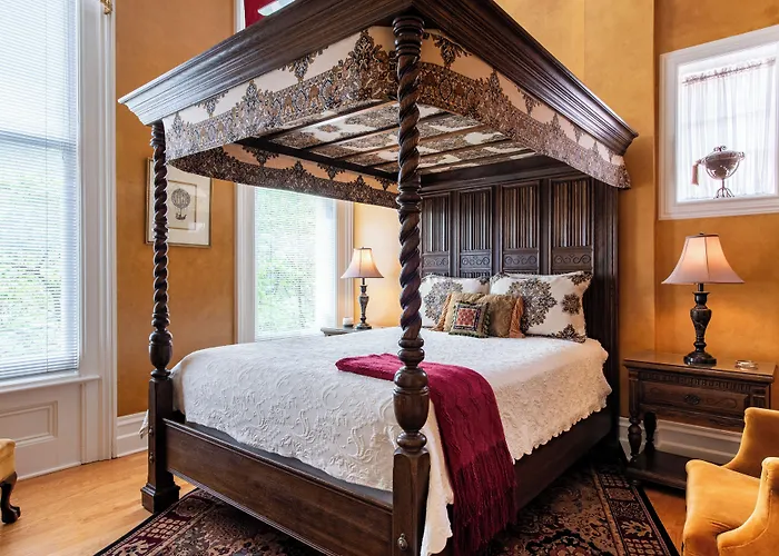 Dupont Mansion Bed & Breakfast Louisville
